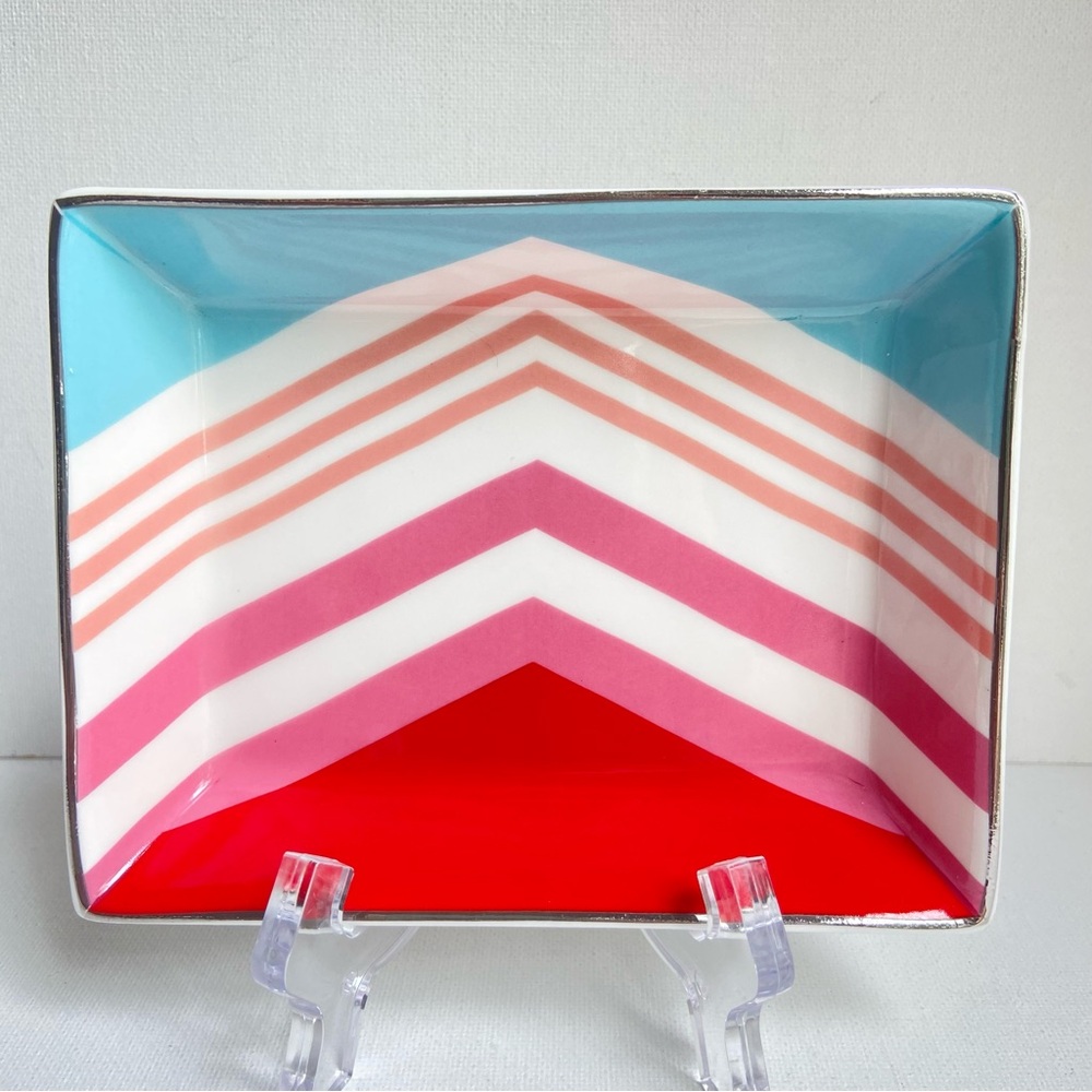 J. Crew jewelry tray trinket dish chevron design in white with pink orange blue